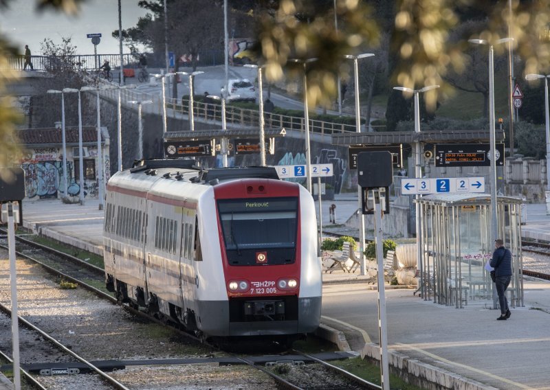 Studenti za 10 eura mjesečno mogu HŽ-om kamo žele