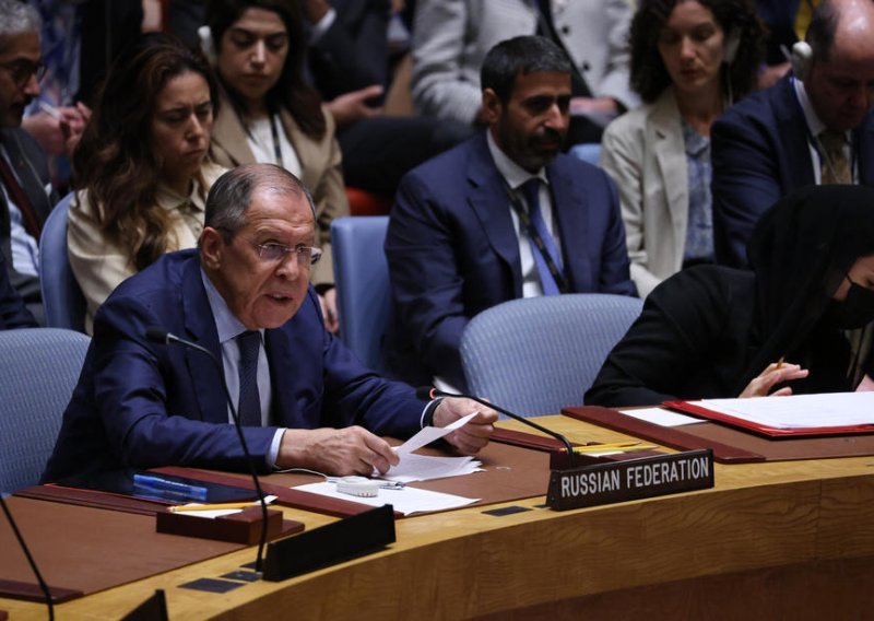 Lavrov u UN-u: Ukrajina stvara prijetnju ruskoj sigurnosti i drsko gazi prava Rusa