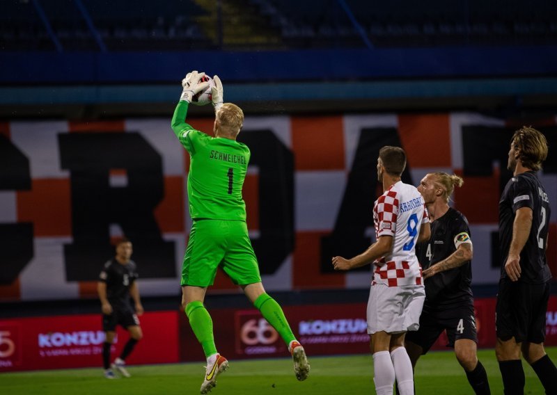 Danski golman ušao u verbalni sukob poslije poraza od Hrvatske; zar zaista nije imao pojma o čemu se radi ili...