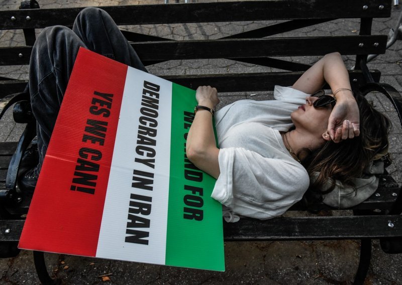 Iranski aktivisti pozvali na trodnevni prosvjed širom zemlje: Suzdržite se od kupovine!