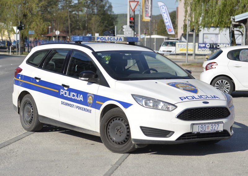 Policiji dolijao muškarac koji je podmetao požare u pekarama po Osijeku i Tenji