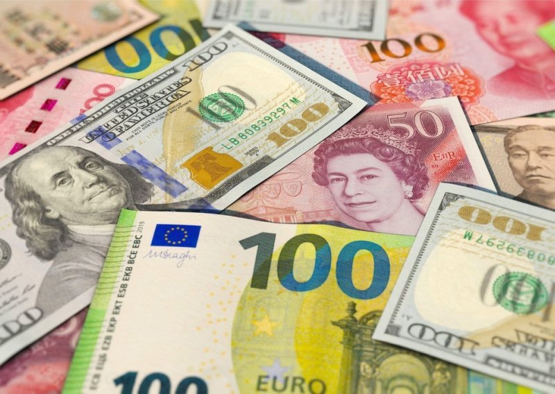 Euro i funta na najnižim razinama u odnosu na dolar u zadnjih 20 odnosno 37 godina. Ekonomist S&P-a: Recesija je neizbježna