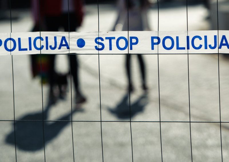 Zagrebačka policija uhitila 40-godišnjaka koji je godinama iznuđivao i prijetio unuku prve državne revizorice