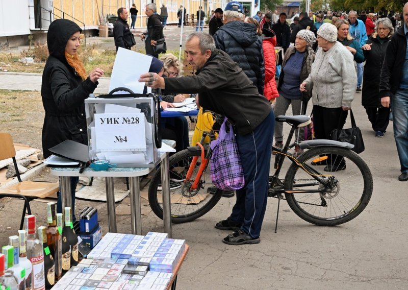 [FOTO] Putin će u petak objaviti aneksiju ukrajinskog teritorija?