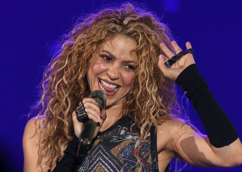 Shakira oborila rekord svojom pjesmom o Piqueu, slavni nogometaš reagirao na Twitteru