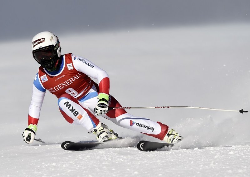 Nastavljena mrtva utrka Vonn i Gut, 'osladila' se Tina