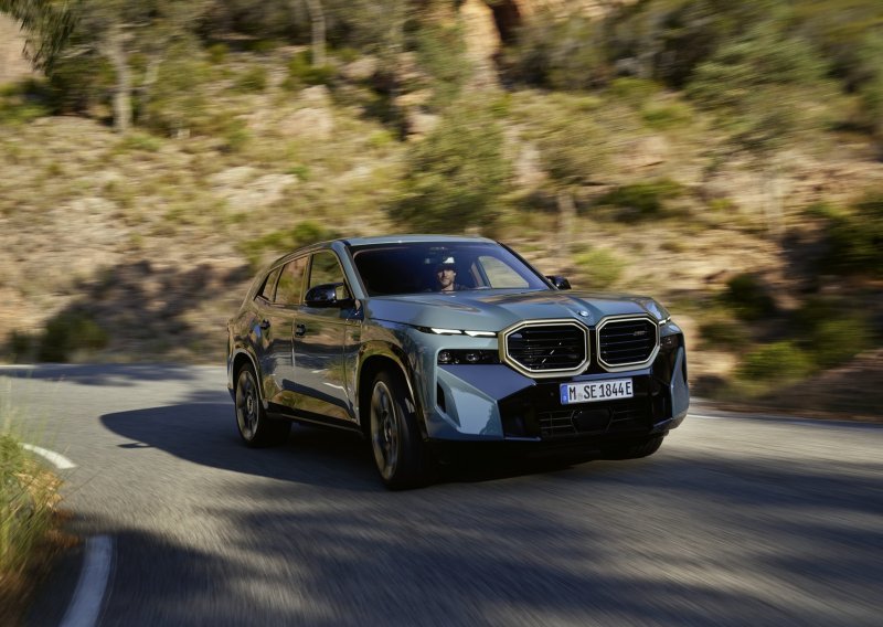 [FOTO/VIDEO] BMW predstavio potpuno novi XM, plug-in hibridni super-SAV nevjerojatnih performansi