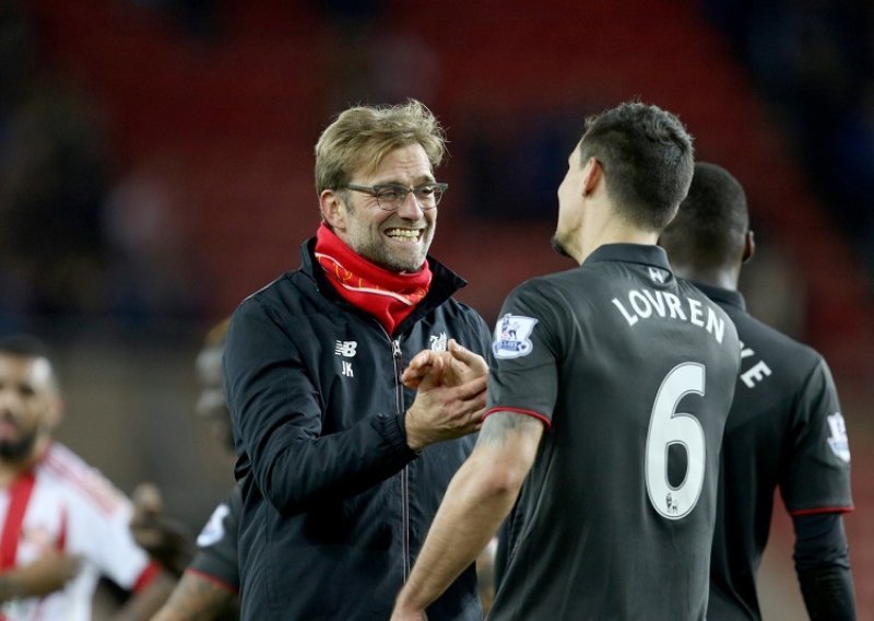 Lovren u čudu: Klopp ga obožava a Čačić ne zove?!