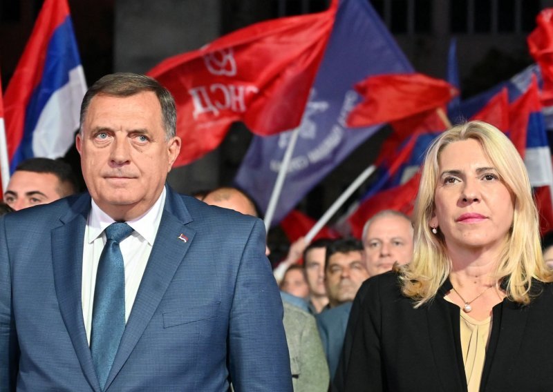 Što se događa u Republici Srpskoj? Dodik tvrdi da vodi, njegovi protivnici da - gubi