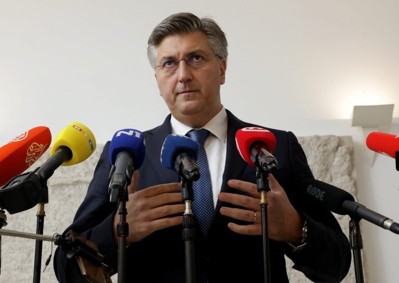 Plenković: Osuđujemo aneksiju i smatramo da je to što se radi sramota