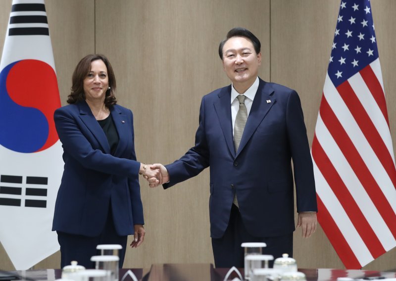 Kamala Harris u posjetu Južnoj Koreji: Sjeverna Koreja je brutalna diktatura koja prijeti miru i stabilnosti'