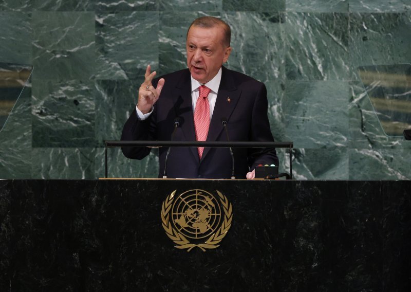 Erdogan tužio njemačkog političara jer ga je nazvao 'kanalizacijskim štakorom'