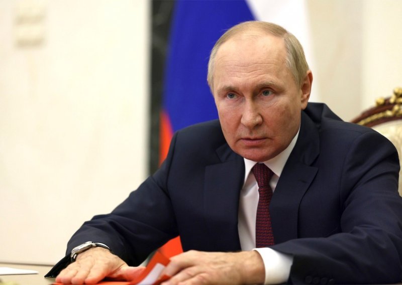 Ruski medij najavio Putinovo obraćanje naciji i mijenjanje statusa 'specijalne vojne operacije', glasnogovornik Kremlja: To je lažna vijest!