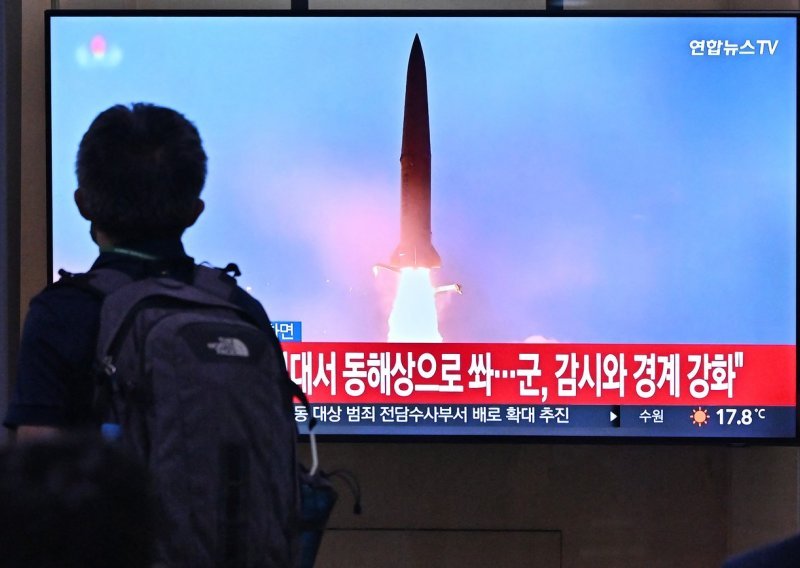 Sjeverna Koreja ispalila je balističke projektile, četvrte u tjedan dana