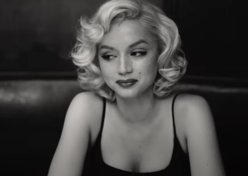 Film 'Plavuša' nekrofilski se hrani na tragičnoj smrti i još tragičnijem životu Marilyn Monroe