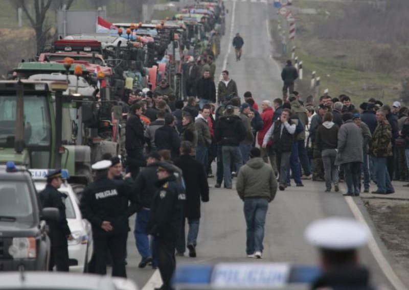Protests of farmers spread to several counties