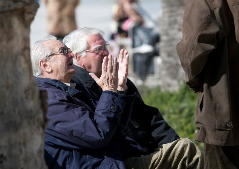 Umirovljenici će moći naslijediti 27 posto obiteljske mirovine