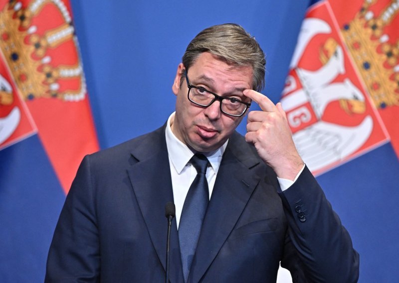 Vučić sugerirao da EU ojača euro zbog problema s cijenom energenata