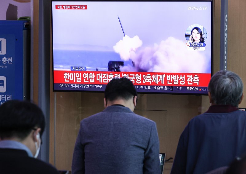 Sjeverna Koreja ispalila deset balističkih projektila. Južna Koreja uzvratila udarac