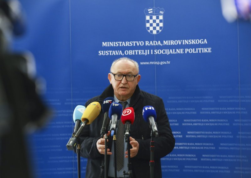 Sindikati javnih službi: Ne odustajemo od svojih zahtjeva
