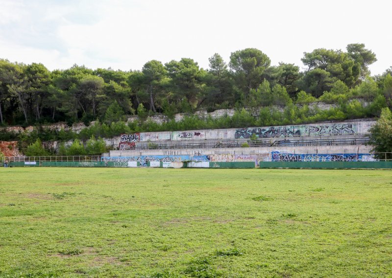 Privedena dvojica mladića zbog pripreme podmetanja požara na pulskim Valkanama