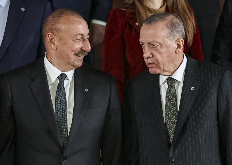 Turski, armenski i azerski vođe sastali se unatoč nesuglasicama