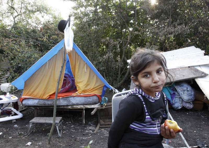 Uklonjeno više od 40 ilegalnih romskih naselja