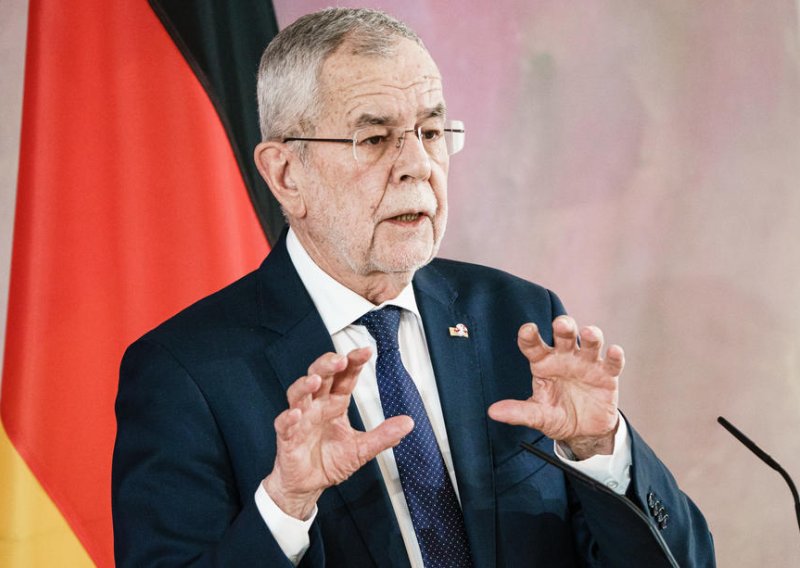 Austrijski predsjednik razbjesnio Ruse: Nazvali su ga mopsom koji laje na slonove