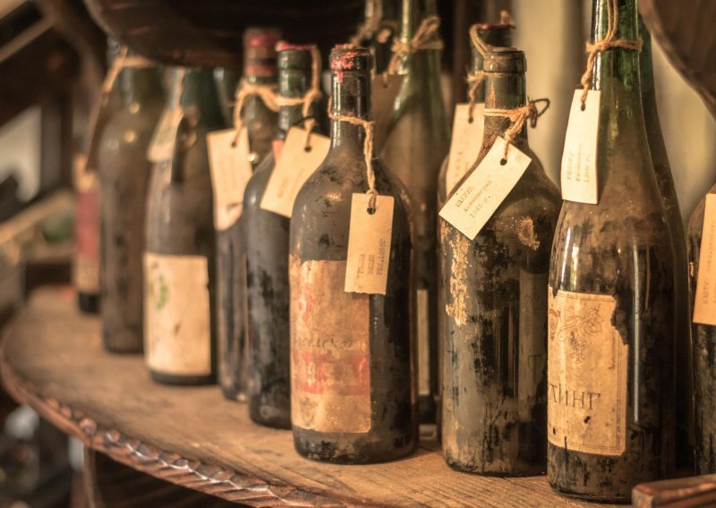 Staro vino može biti privlačno, ali oprez — ne stari svako vino na dobar način