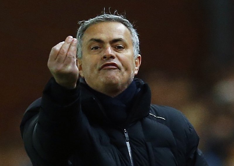 Mourinho poludio: Ovo nije slučajnost, ovo je skandal!