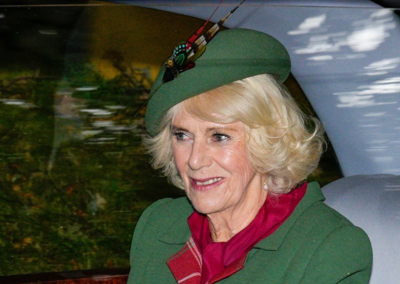 Svi se pitaju: Hoće li Camilla nositi krunu kraljice Elizabete?