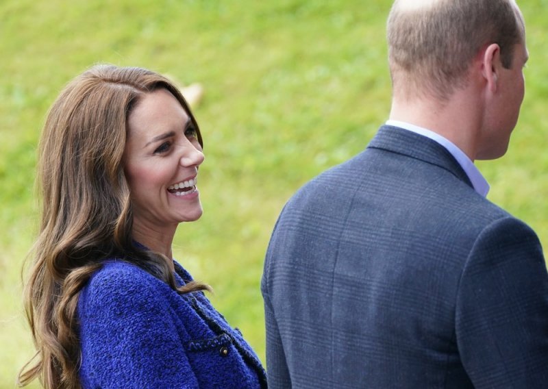 [FOTO] Zaljubljeni pogledi Kate Middleton upućeni princu Williamu nikoga ne ostavljaju ravnodušnim