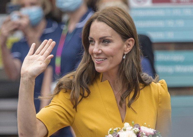 Bivši zaposlenik Buckinghamske palače priznaje - Kate Middleton nije kao ostali članovi kraljevske obitelji, a evo i zašto