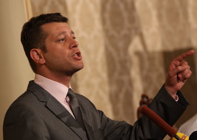 Jasen Mesić: 'Vlasnički udjeli ministrice Zlatar nisu jedini problem'