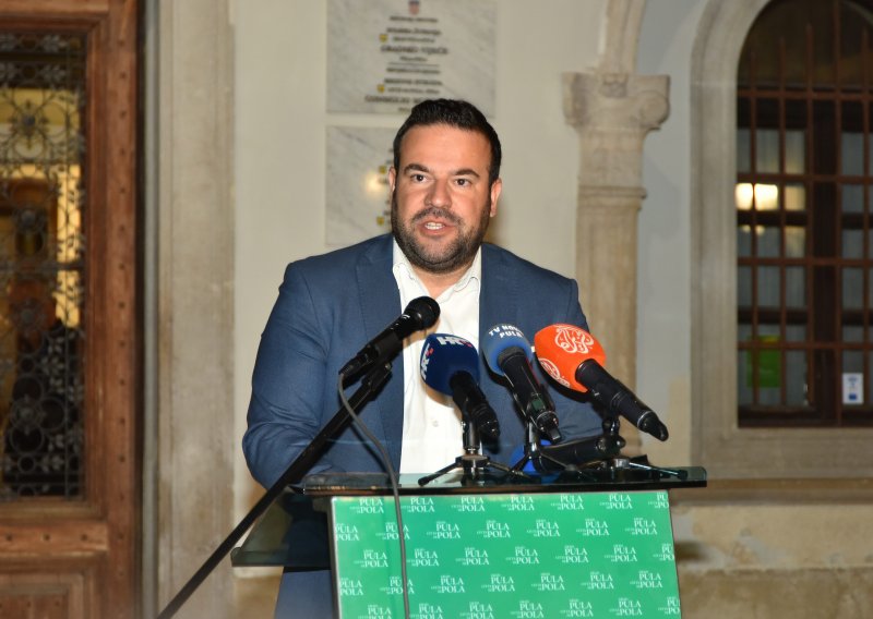 Pulski gradonačelnik Zoričić predstavio prijedlog proračuna za 2023., evo što se sve planira izgraditi