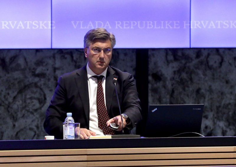 [FOTO] Plenković: 'Europski parlament usvojio je izvješće o pristupanju Hrvatske Schengenu. Krećemo prema završnim koracima'