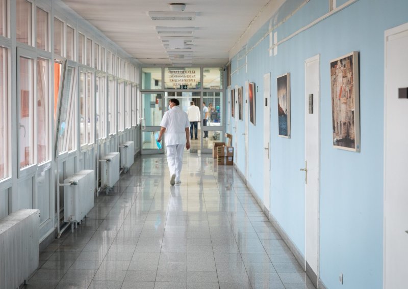 Kolarek-Karašak: Zdravstveno osoblje nije tampon zona za iskaljivanje bijesa