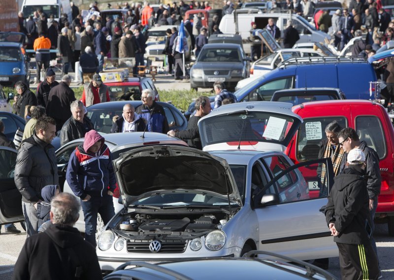 Golf ili Audi A4 za 1000 eura? Prodaju se vozila u vlasništvu države, provjerite što se nudi i po kojoj cijeni