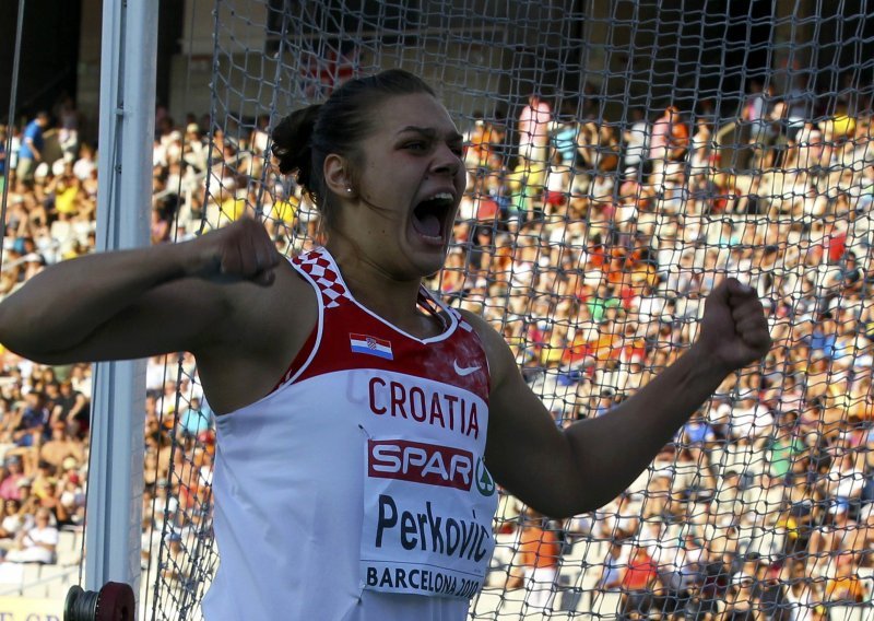 Perkovic first in women's discus throw in Shanghai