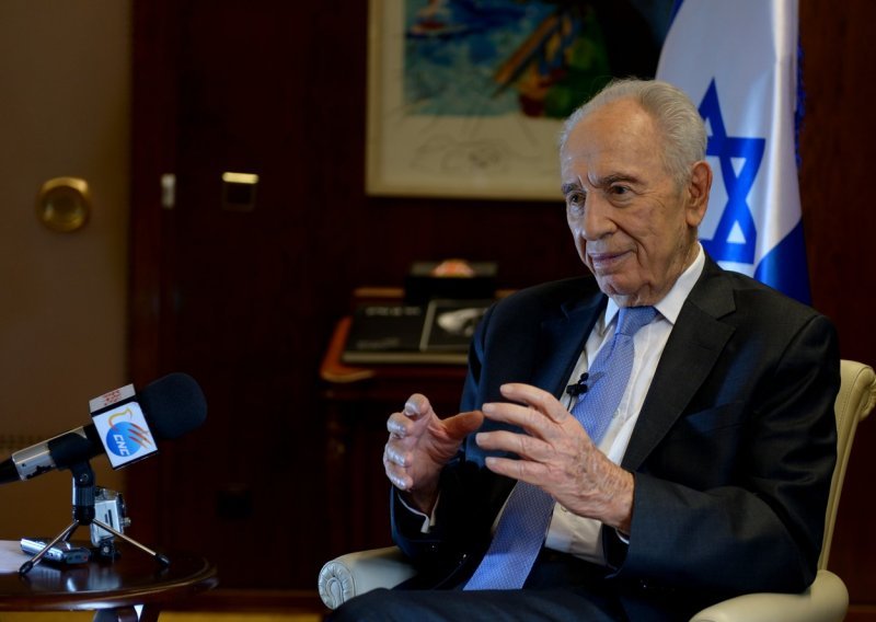 Svijet o Peresovoj smrti - otišao je zagovornik mira