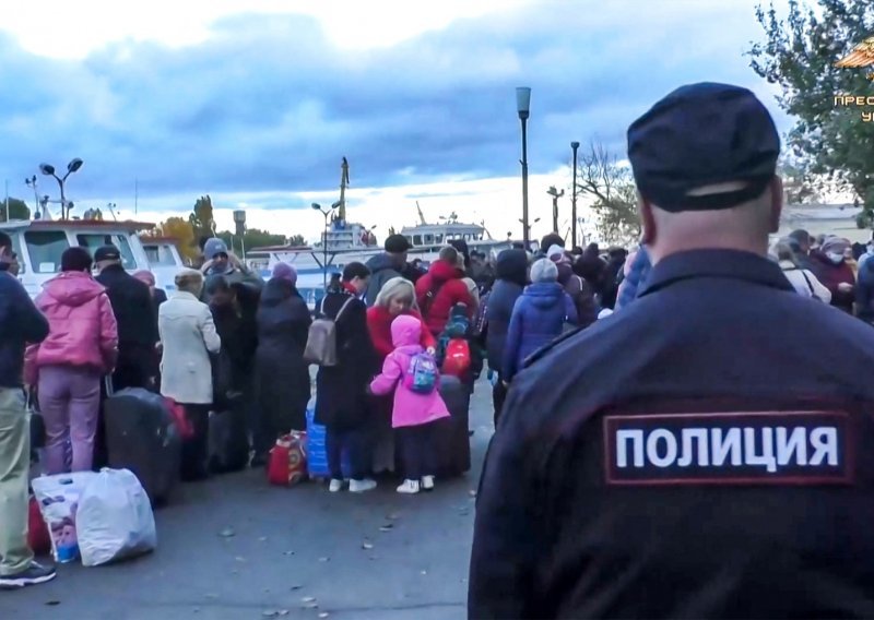 [FOTO] Rusi izdali naređenje građanima Hersona da se hitno evakuiraju preko rijeke Dnipro, hoće li raznijeti branu Kahovka?