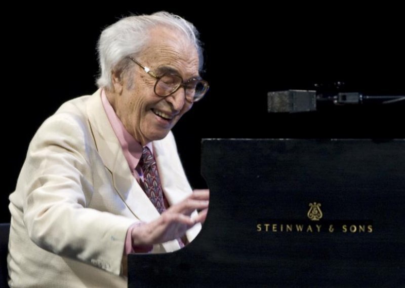 Preminuo američki pijanist Dave Brubeck