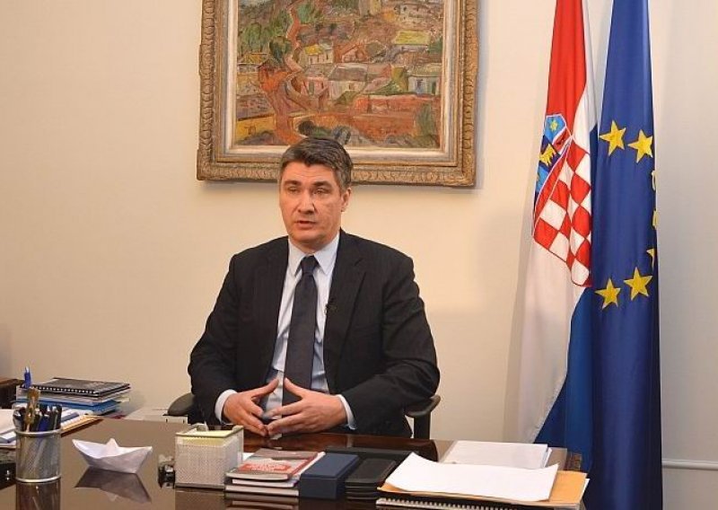 'Hoće li Holy dopustiti da se na vlast vrati stranka koja je opljačkala Hrvatsku?'