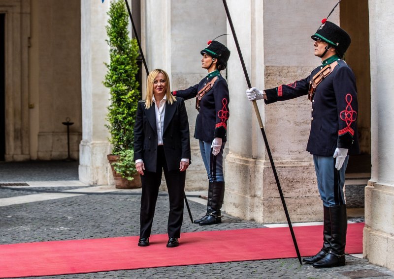 [FOTO] Meloni preuzela dužnost prve talijanske premijerke