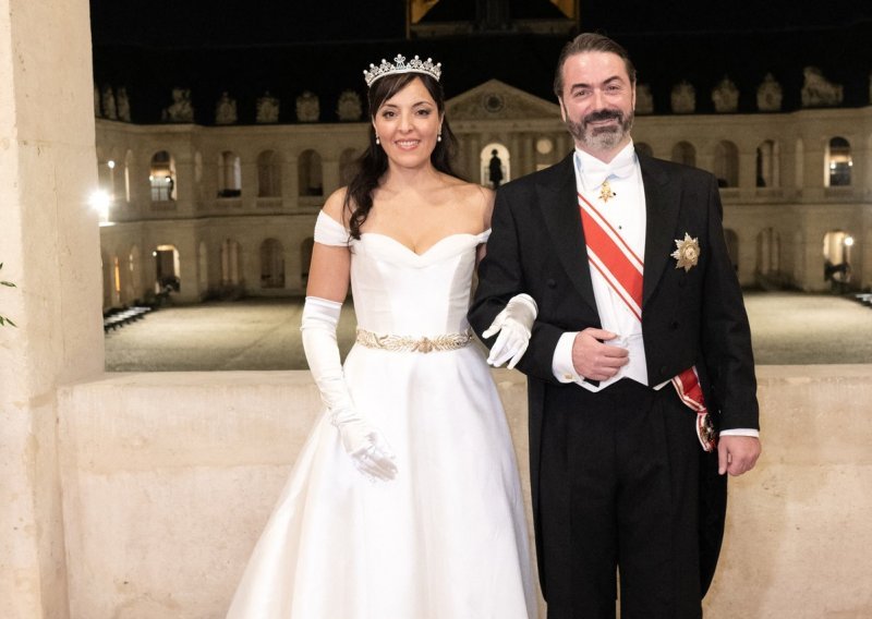 Odabranica francuskog princa sve je zadivila u spektakularnoj vjenčanici