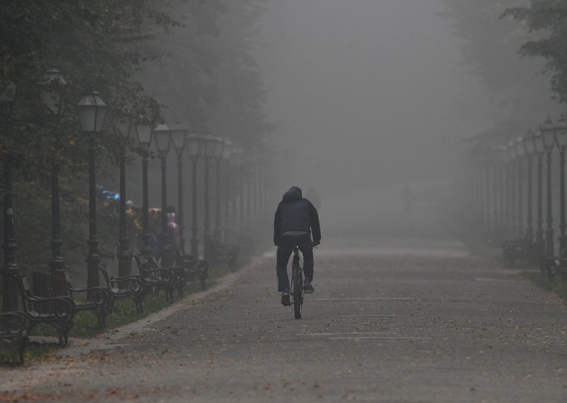 Magla u unutrašnjosti, a u Dalmaciji ljetne temperature