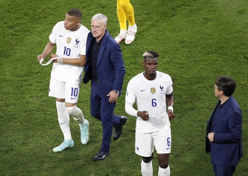 Teška srca, ali Didier Deschamps morao je već sada prekrižiti jednog od stožernih igrača: Za njega su vrata zatvorena