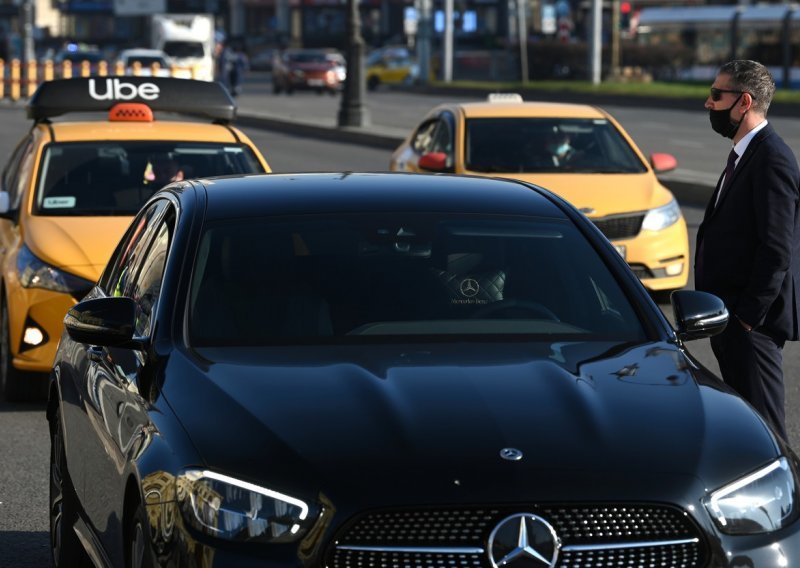Ovo će zaboljeti bogate Ruse: Njemački automobilski div odlučio se povući