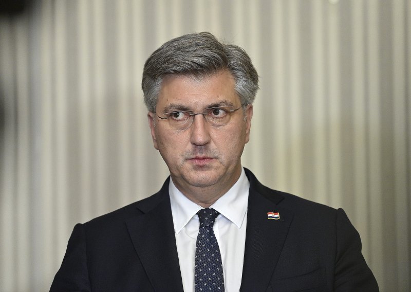 Plenković stigao u Berlin, evo što je rekao na susretu s hrvatskim iseljenicima