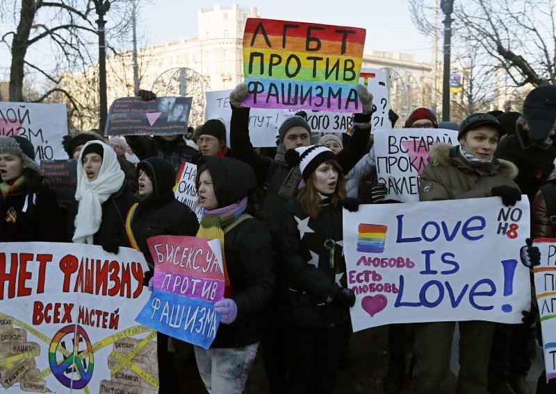 Rusija želi zabraniti 'LGBT propagandu' za sve dobne skupine